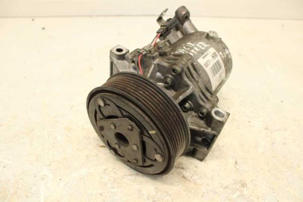 COMPRESSEUR DE CLIMATISATION DACIA DOKKER/LODGY/ RENAULT FLUENCE - Vue 2